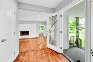 52 Clover Cir, Hamden, CT 06514 - Photo 5