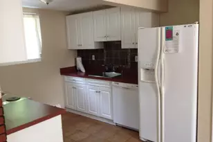 15 Earl Ave, Hamden, CT 06514 - Photo 5