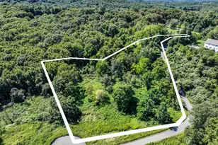2 Delia Ln, New Milford, CT 06776 - Photo 3