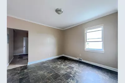 45 Ridge Avenue #2 Floor, Bridgeport, CT 06604 - Photo 9