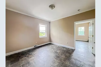 45 Ridge Avenue #2 Floor, Bridgeport, CT 06604 - Photo 3