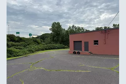 649 Captain Neville Drive, Waterbury, CT 06705 - Photo 7