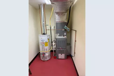 649 Captain Neville Drive, Waterbury, CT 06705 - Photo 21