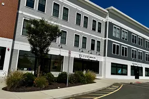 33 Old Tavern Rd, Orange, CT 06477 - Photo 1