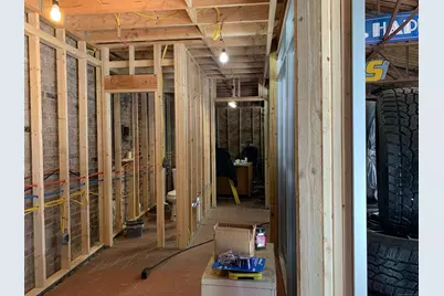 15 East Farm Street, Waterbury, CT 06704 - Photo 13