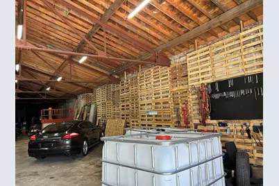 15 East Farm Street, Waterbury, CT 06704 - Photo 7