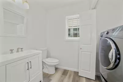 38 Brown Street, West Haven, CT 06516 - Photo 23