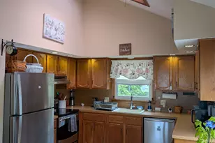 2805 Boston Post Rd, Guilford, CT 06437 - Photo 17