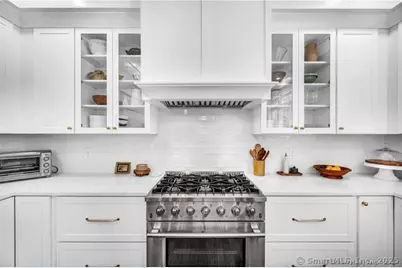 454 Horse Pond Road #D, Madison, CT 06443 - Photo 5