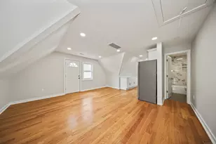 42 Waterville St, Waterbury, CT 06710 - Photo 9