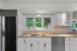 70R Tri Mountain Rd, Durham, CT 06422 - Photo 9