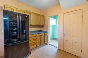 14 Main St, East Hampton, CT 06424 - Photo 11