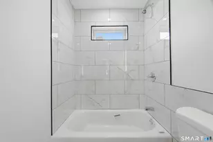 145 Crystal Ave, New London, CT 06320 - Photo 15