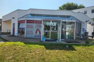 458 Ocean Ave, New London, CT 06320 - Photo 1