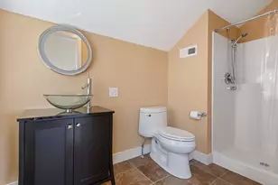 993 Pequot Ave, New London, CT 06320 - Photo 33