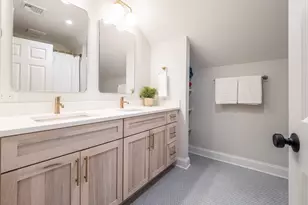 283 Redding Rd, Redding, CT 06896 - Photo 17