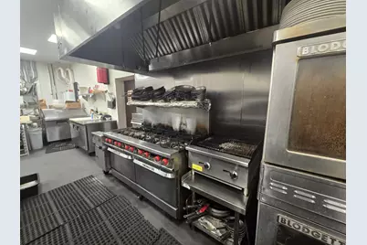 [Address not provided], Waterbury, CT 06705 - Photo 15