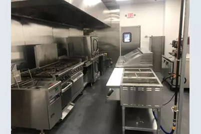 [Address not provided], Waterbury, CT 06705 - Photo 7