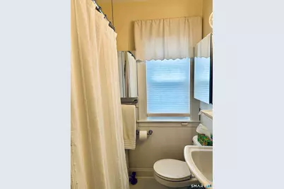 12 Yale Avenue, Middlebury, CT 06762 - Photo 5