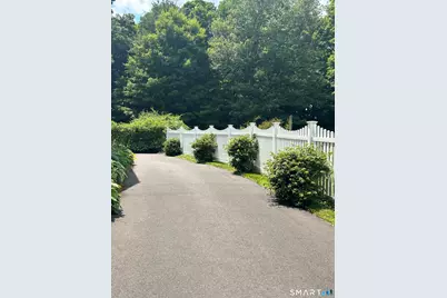 12 Yale Avenue, Middlebury, CT 06762 - Photo 11