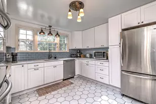 4 Brook Rd, Woodbridge, CT 06525 - Photo 17