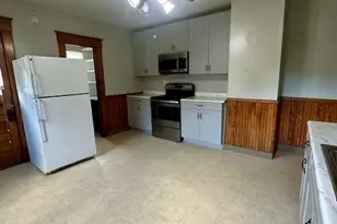 68 Center St, Bristol, CT 06010 - Photo 3