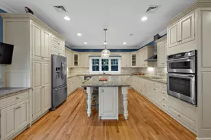 29 Candlewood Common, New Milford, CT 06776 - Photo 9