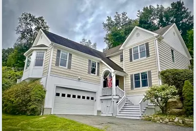 29 Candlewood Common, New Milford, CT 06776 - Photo 1