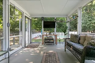 66 Loftus Cir, Bridgeport, CT 06606 - Photo 33