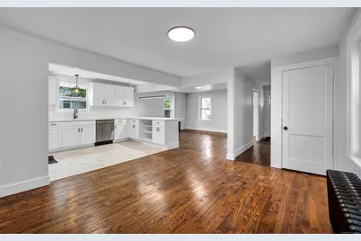 291 Main Street, Cromwell, CT 06416 - Photo 3