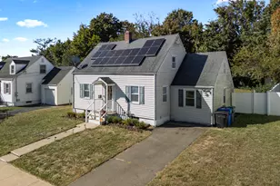 32 Sunset Rd, Hamden, CT 06518 - Photo 1