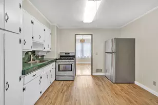 161 Bradley Ave, Hamden, CT 06514 - Photo 11