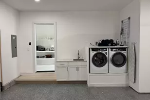 24 Old Roxbury Rd, Roxbury, CT 06783 - Photo 35