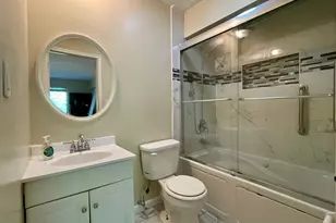 92 Woodland Dr, Cromwell, CT 06416 - Photo 11