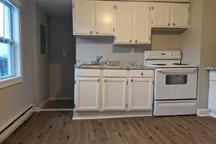 98 Water St, Derby, CT 06418 - Photo 7