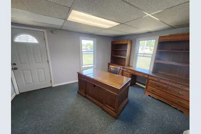 128 Saltonstall Parkway, East Haven, CT 06512 - Photo 11