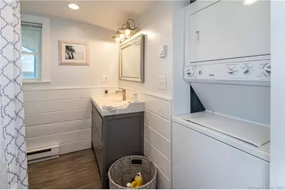 37 Attawan Avenue, East Lyme, CT 06357 - Photo 5