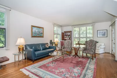 4 Chiltern Street, Farmington, CT 06032 - Photo 7