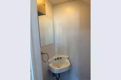 31 Willow Street #3, Stonington, CT 06355 - Photo 5