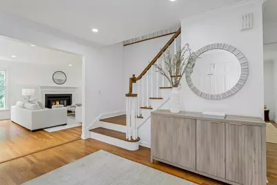 171 Proprietors Crossing, New Canaan, CT 06840 - Photo 3