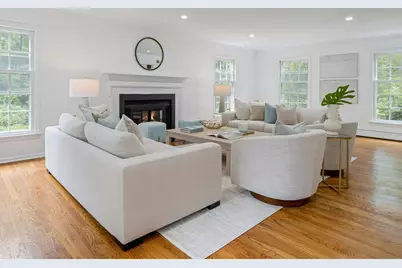 171 Proprietors Crossing, New Canaan, CT 06840 - Photo 5