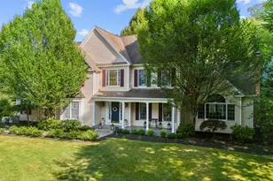 81 Valley Stream Ln, Southbury, CT 06488 - Photo 3