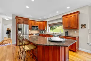 81 Valley Stream Ln, Southbury, CT 06488 - Photo 17