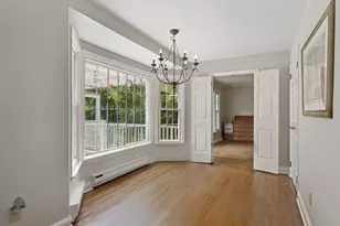 239 E Hunting Ridge Rd, Stamford, CT 06903 - Photo 11