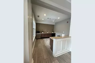 138 Hollow Tree Ridge Road #0121, Darien, CT 06820 - Photo 9