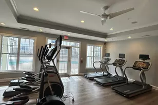 138 Hollow Tree Ridge Rd, Darien, CT 06820 - Photo 5