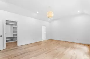 170 Oronoque Ln, Stratford, CT 06614 - Photo 21