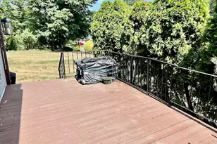 29 Shepard Hill Rd, Hamden, CT 06514 - Photo 23