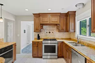 22 Hickory Hill Ln, Branford, CT 06405 - Photo 21