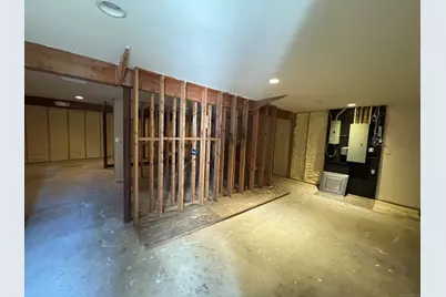 27 West Main Street, Clinton, CT 06413 - Photo 11